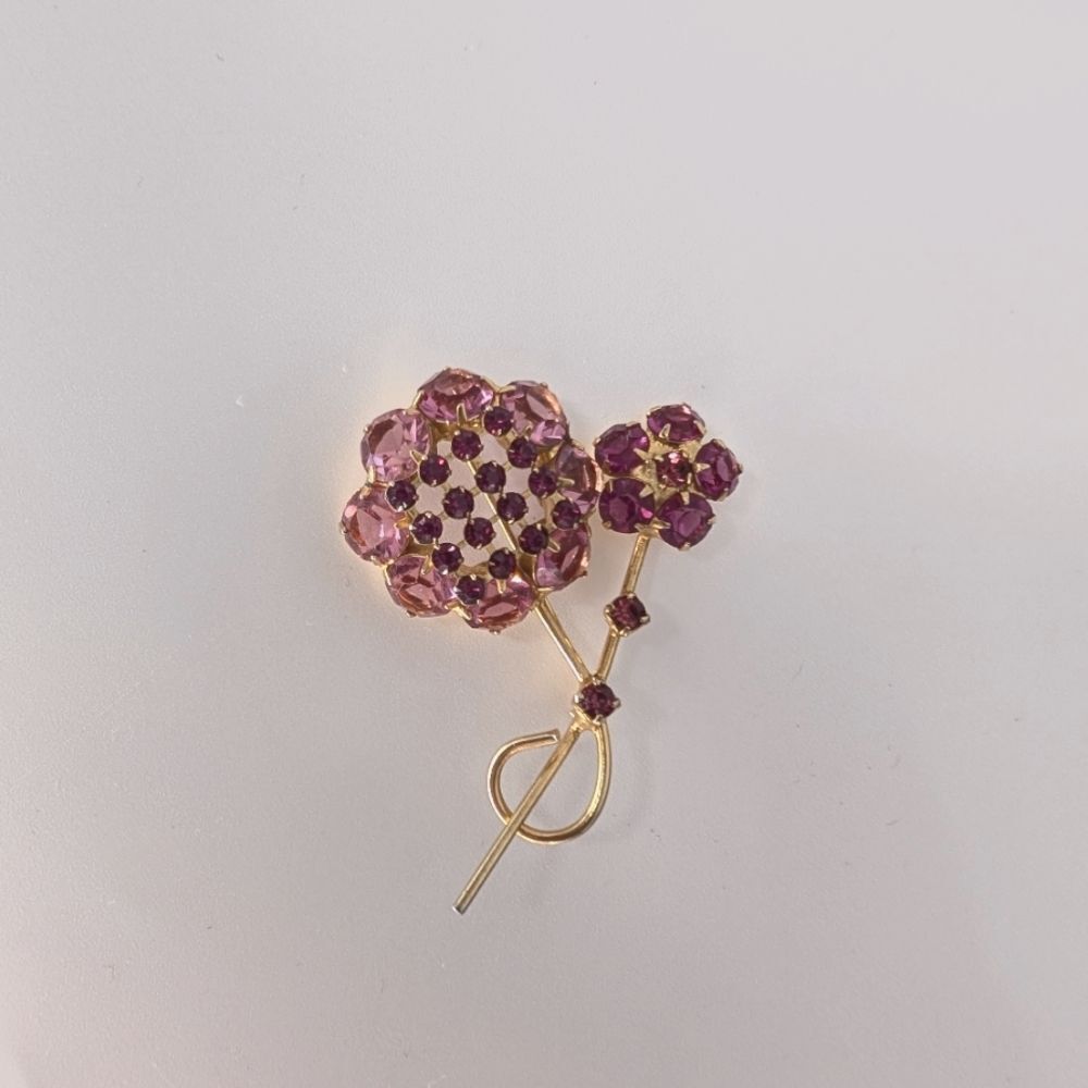 Elegant Floral Brooch with Pink and Gold Accents Vintage 1950s